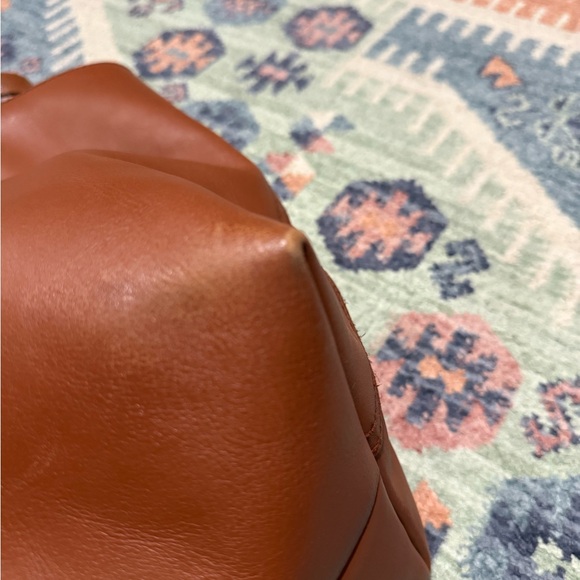 Madewell Transport Leather Tote - Picture 5 of 12